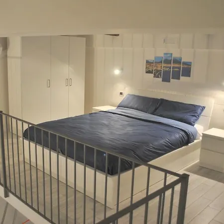 Smart San Gregorio * Neapol